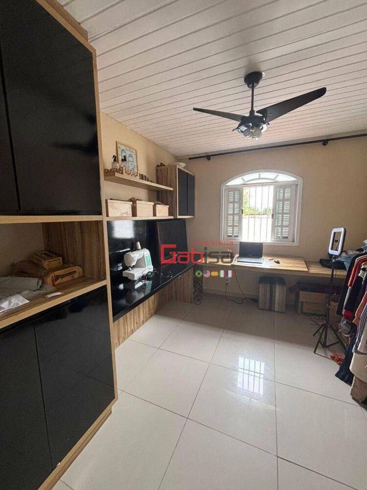 Casa, 5 quartos, 300 m² - Foto 26