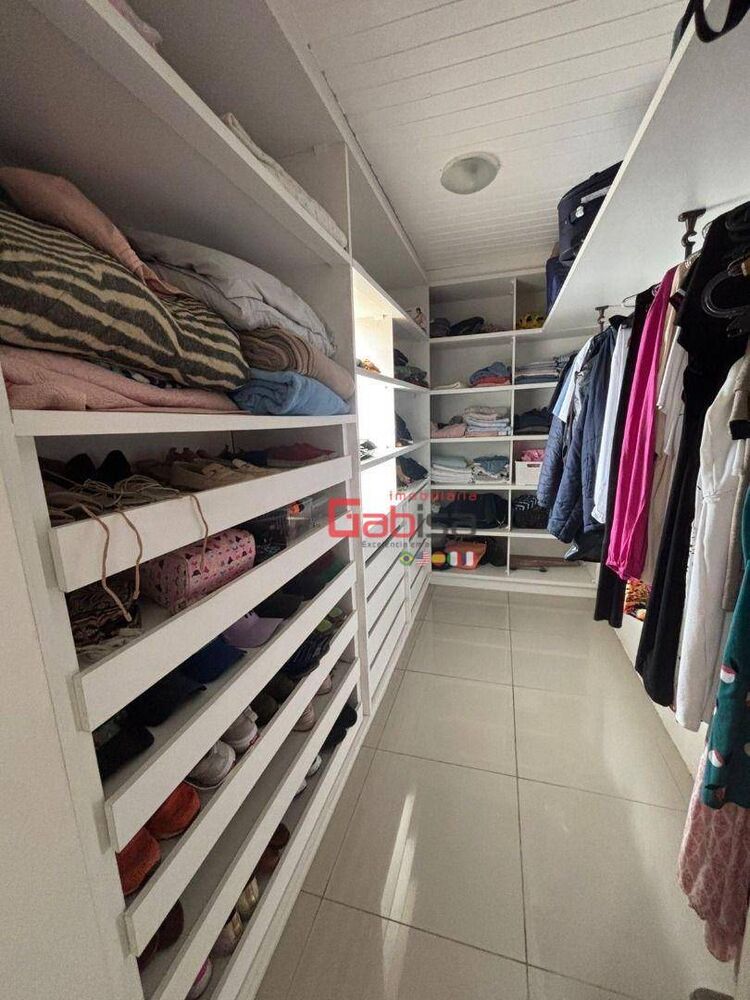 Casa, 5 quartos, 300 m² - Foto 42