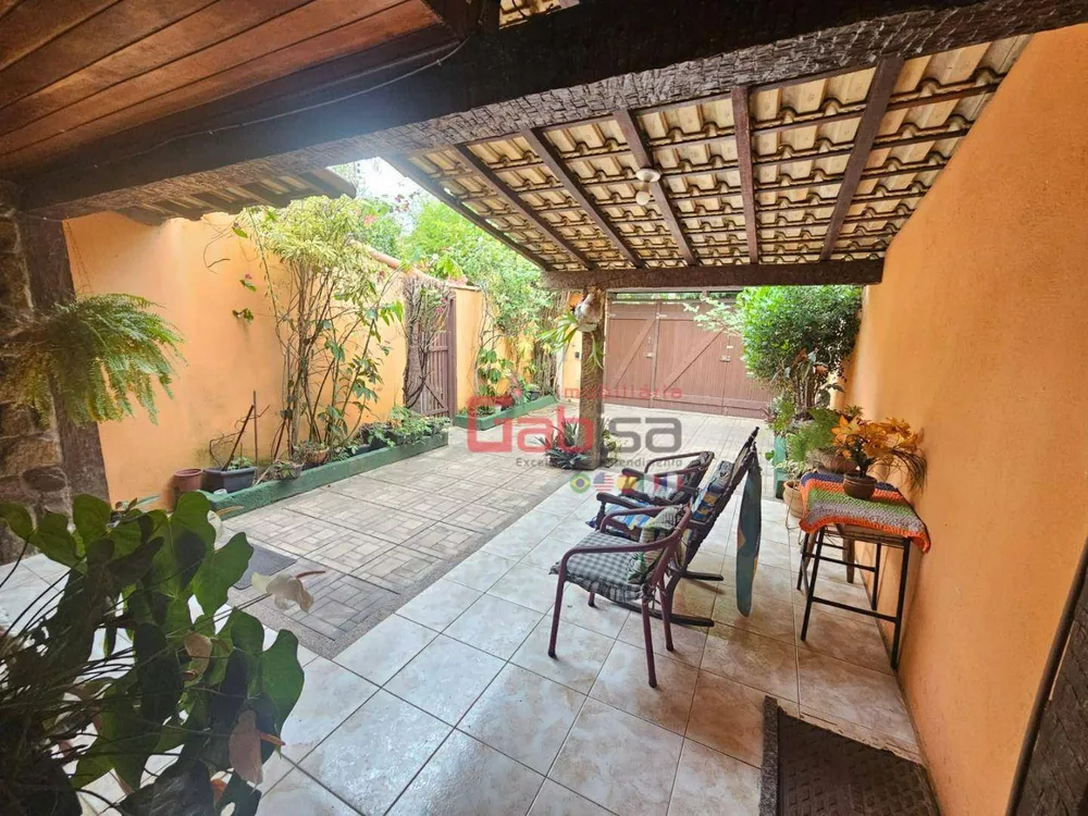 Casa, 3 quartos, 195 m² - Foto 2