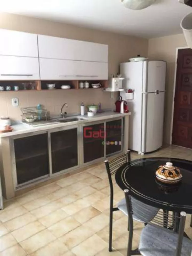 Cobertura, 4 quartos, 185 m² - Foto 1