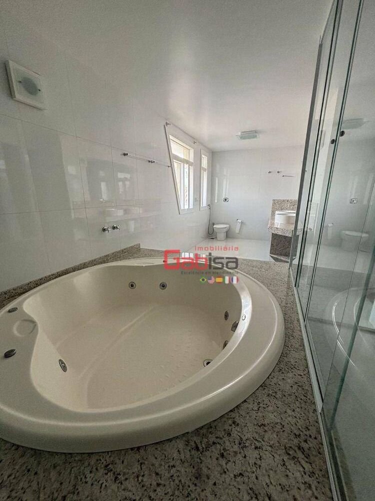 Casa de Condomínio à venda com 4 quartos, 757m² - Foto 9