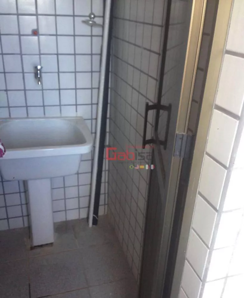 Cobertura, 3 quartos, 197 m² - Foto 2
