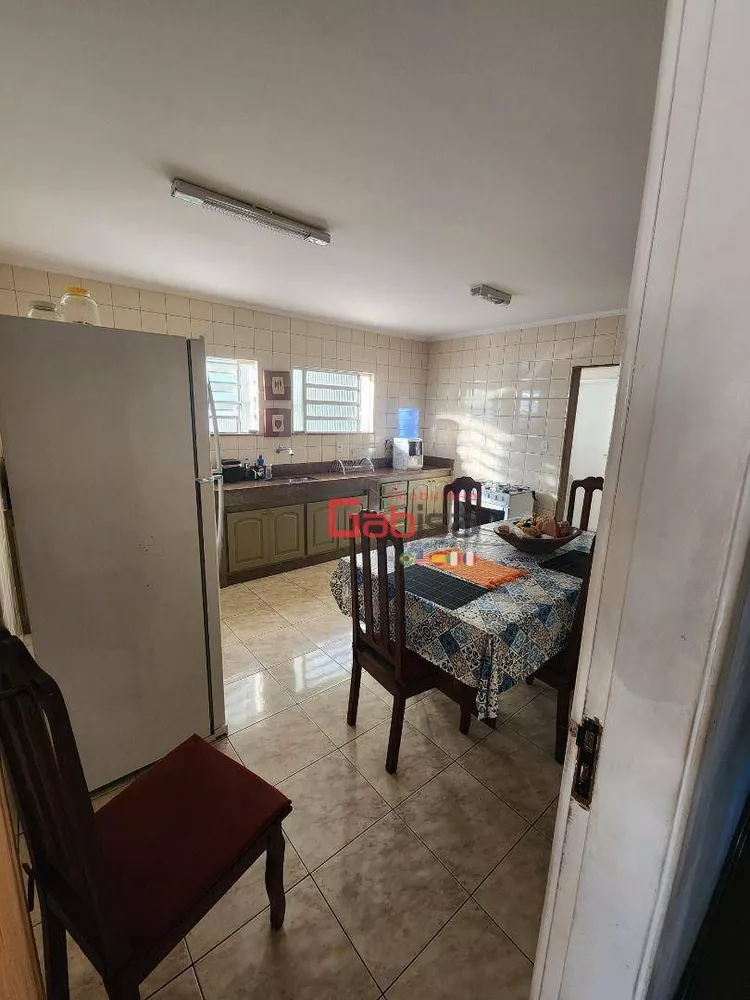 Apartamento, 3 quartos, 211 m² - Foto 3
