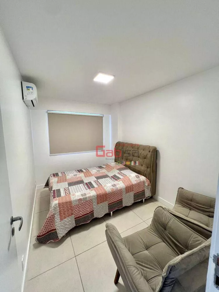 Cobertura, 3 quartos, 240 m² - Foto 9