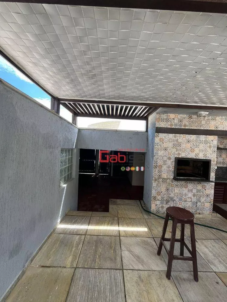 Casa, 4 quartos, 220 m² - Foto 2