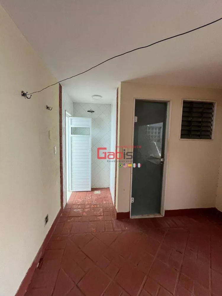 Casa, 4 quartos, 220 m² - Foto 1