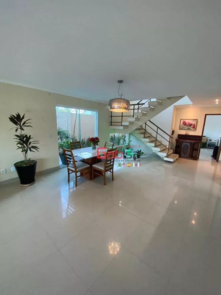 Casa, 4 quartos, 334 m² - Foto 17