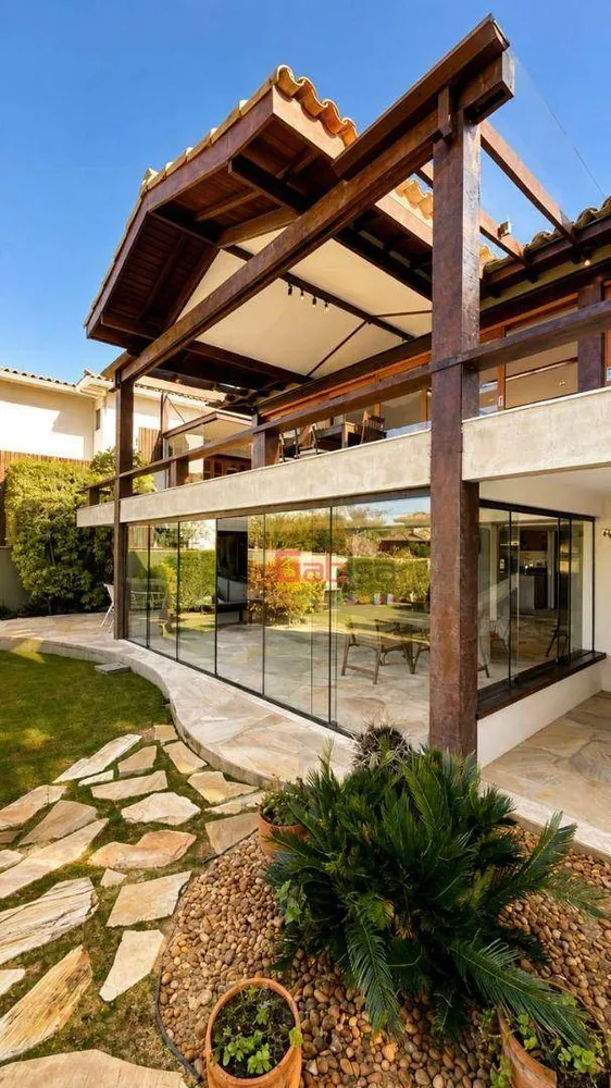 Casa, 5 quartos, 922 m² - Foto 1