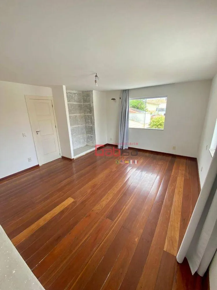 Casa, 3 quartos, 300 m² - Foto 2