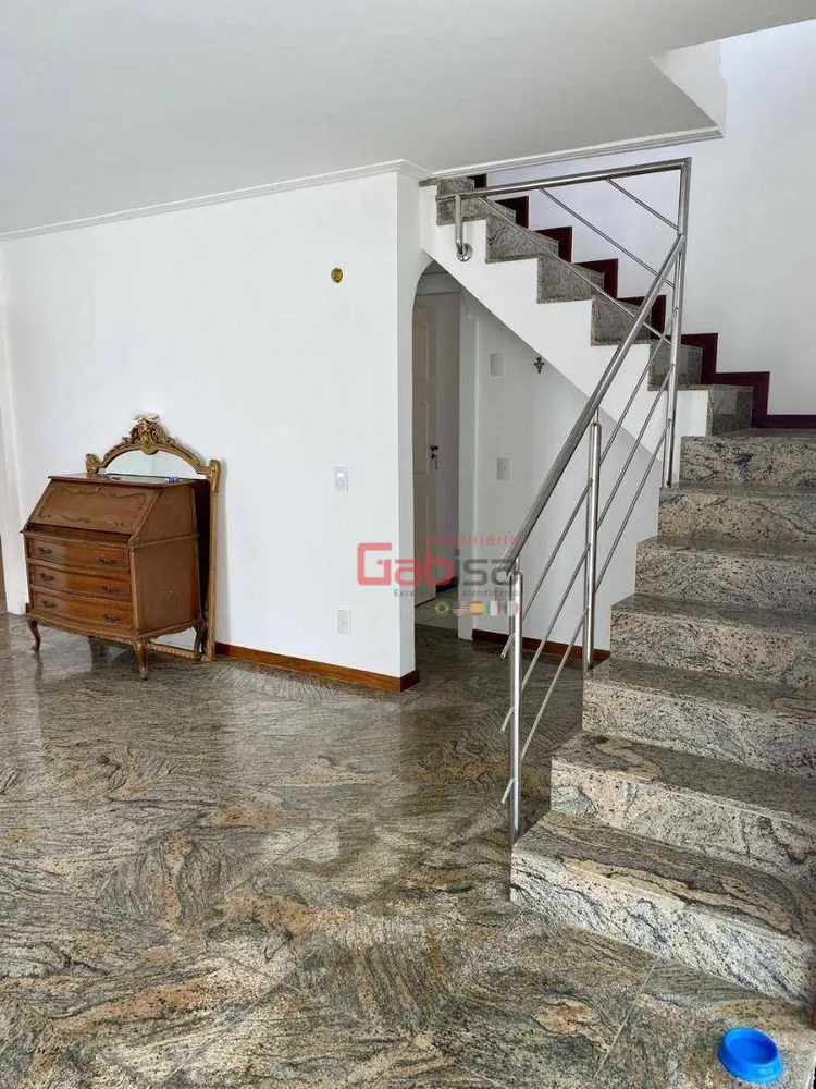 Casa, 3 quartos, 300 m² - Foto 34