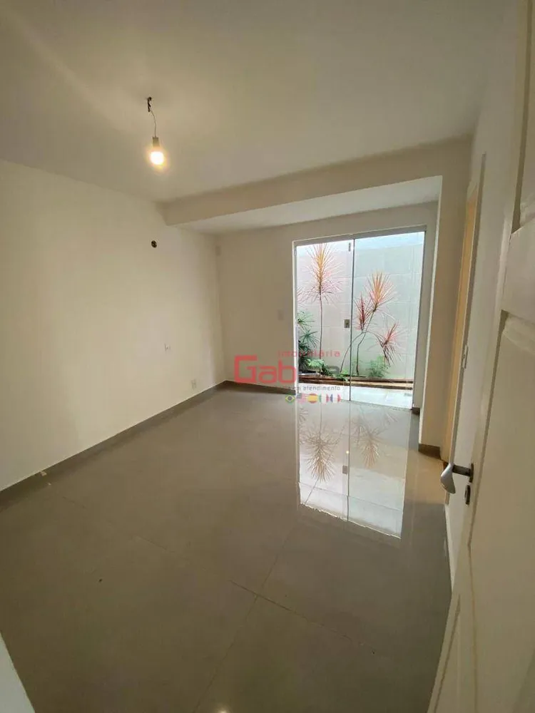 Casa, 3 quartos, 300 m² - Foto 33