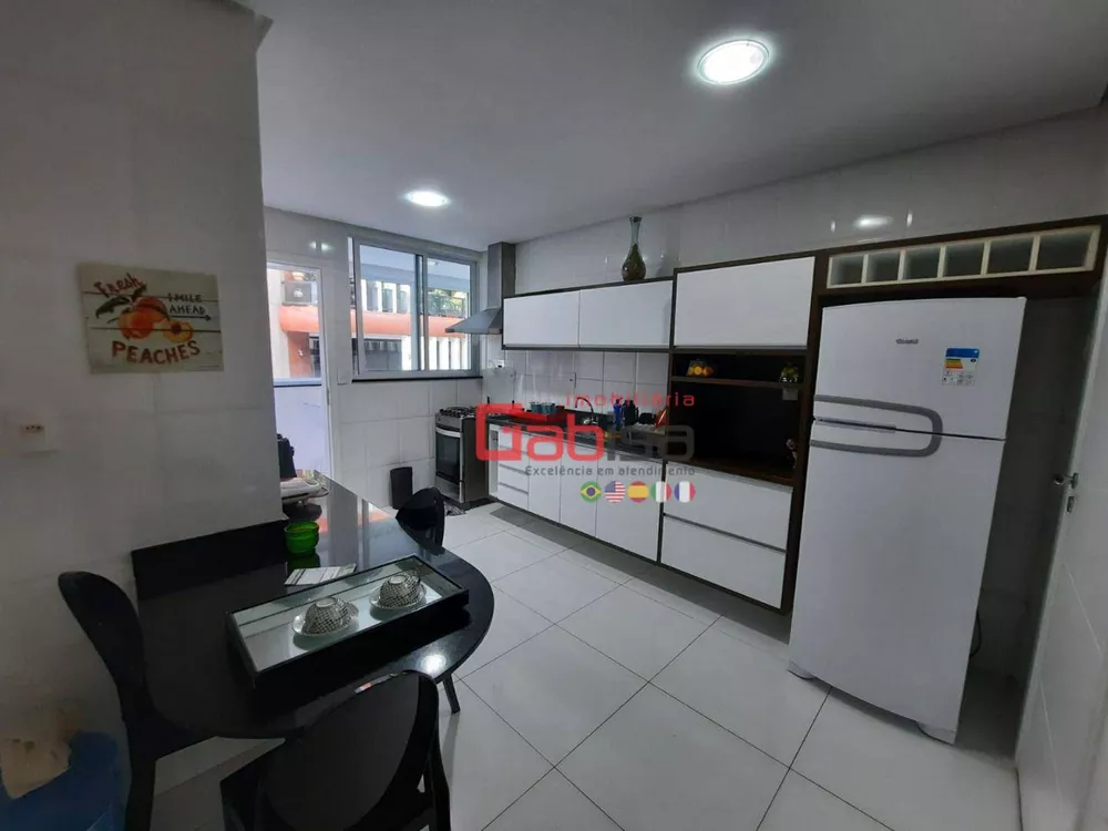 Apartamento, 3 quartos, 140 m² - Foto 1