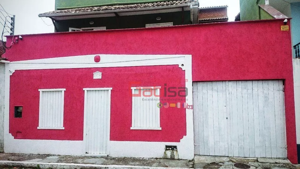 Casa, 5 quartos, 218 m² - Foto 1