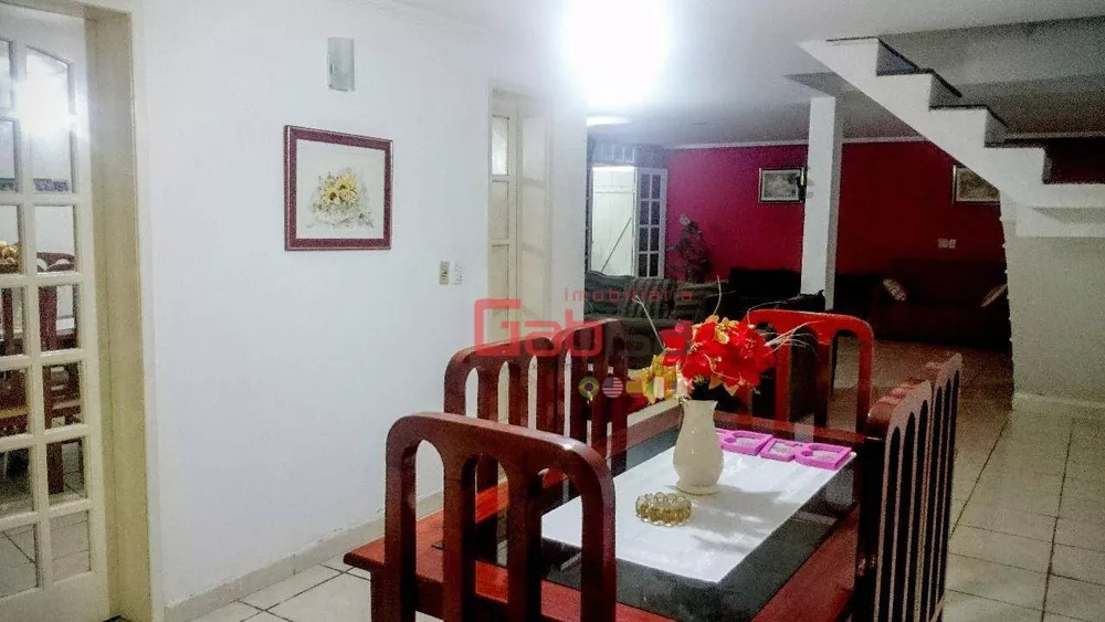 Casa, 5 quartos, 218 m² - Foto 23