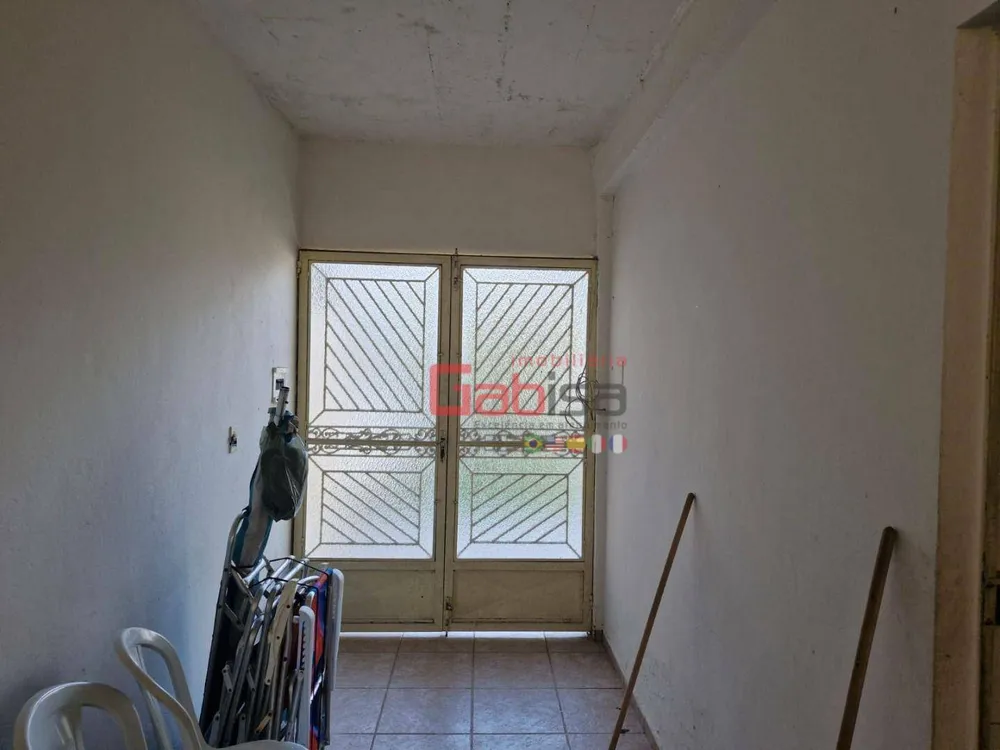 Casa, 8 quartos, 180 m² - Foto 1