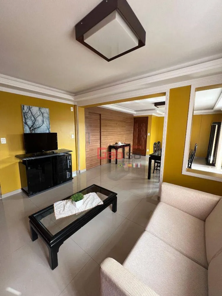 Cobertura, 4 quartos, 270 m² - Foto 1