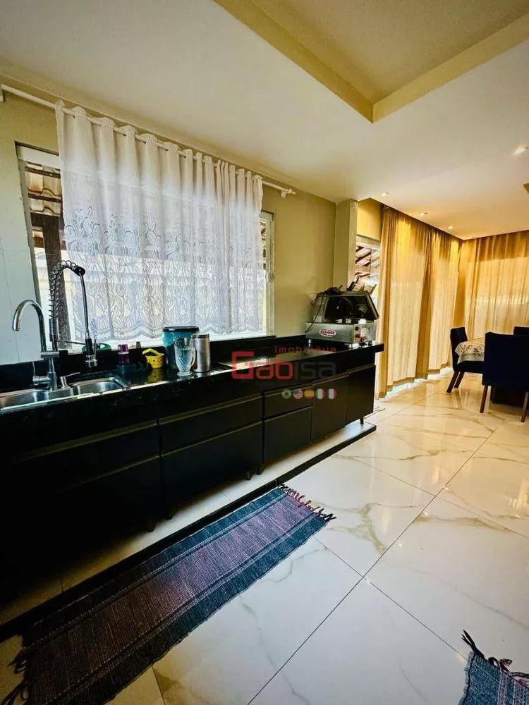 Casa, 4 quartos, 250 m² - Foto 17