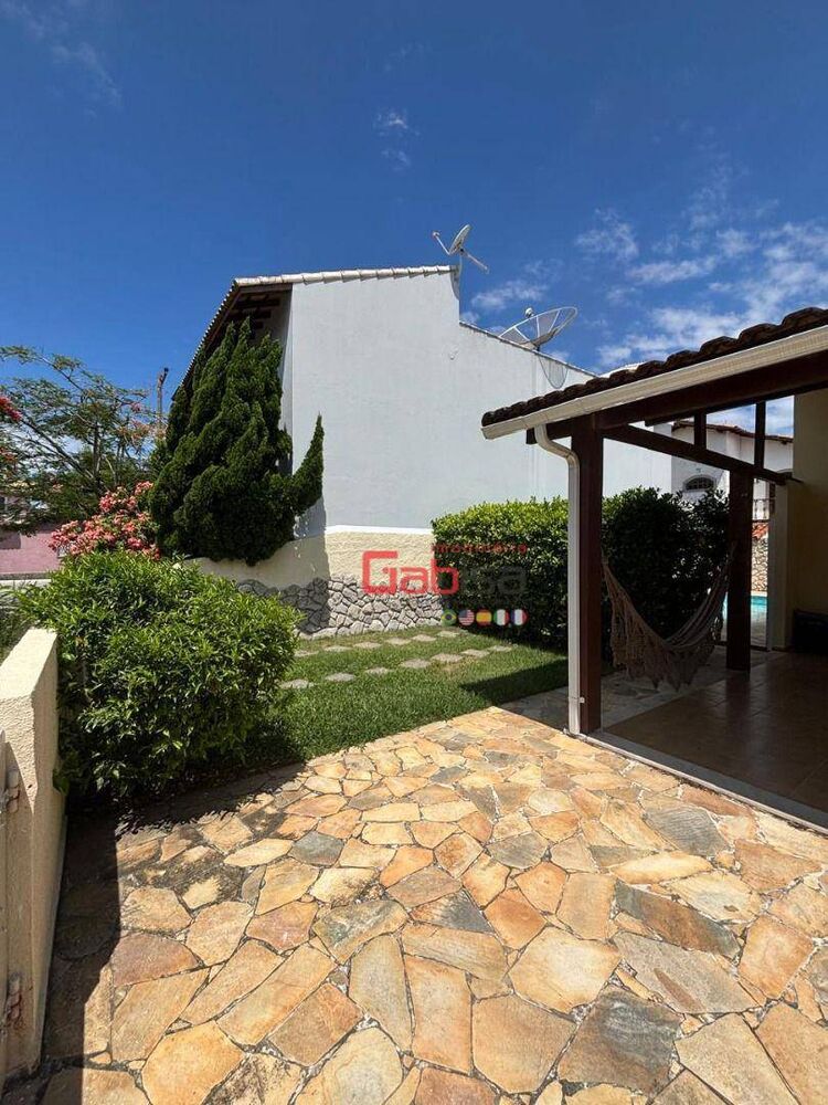 Casa de Condomínio à venda com 3 quartos, 130m² - Foto 2