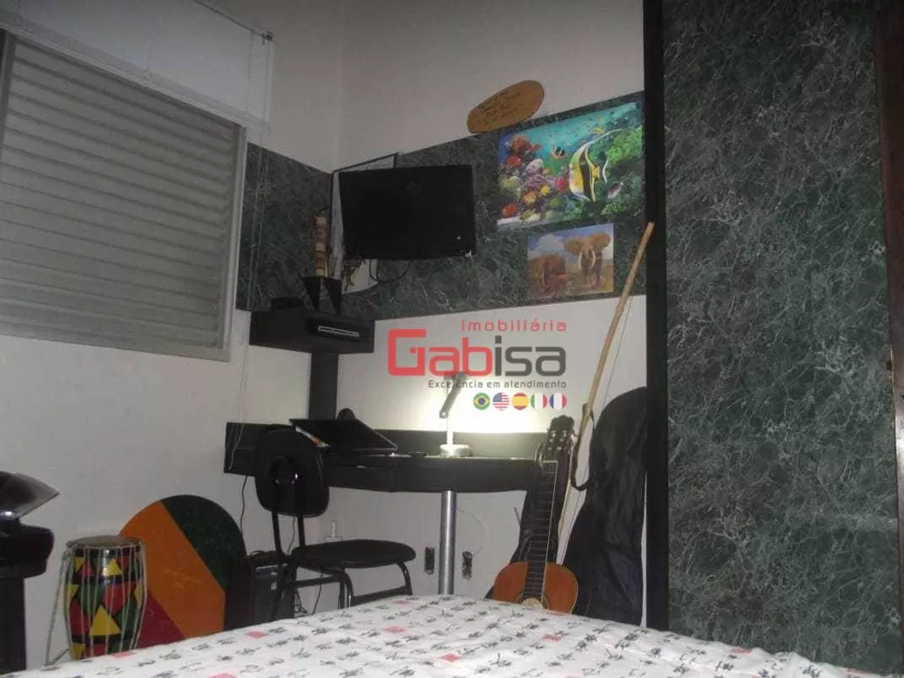 Apartamento à venda com 3 quartos, 220m² - Foto 4