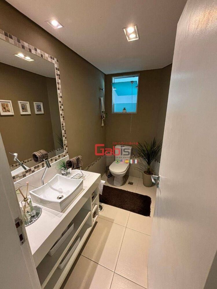Casa à venda com 4 quartos, 240m² - Foto 17