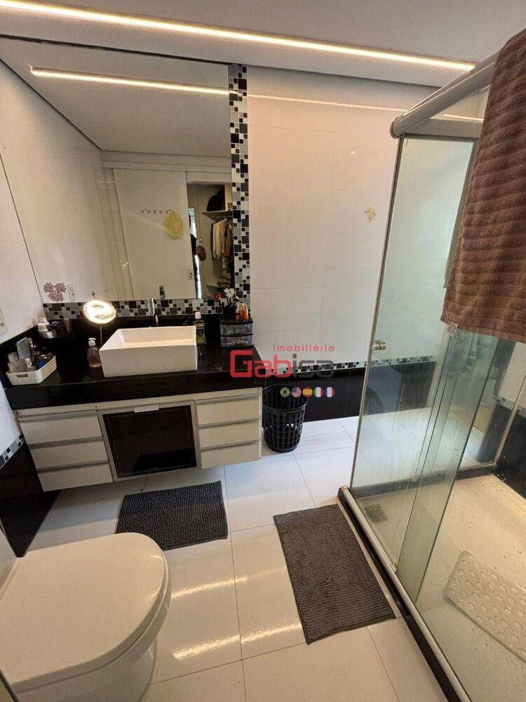 Casa à venda com 4 quartos, 240m² - Foto 35