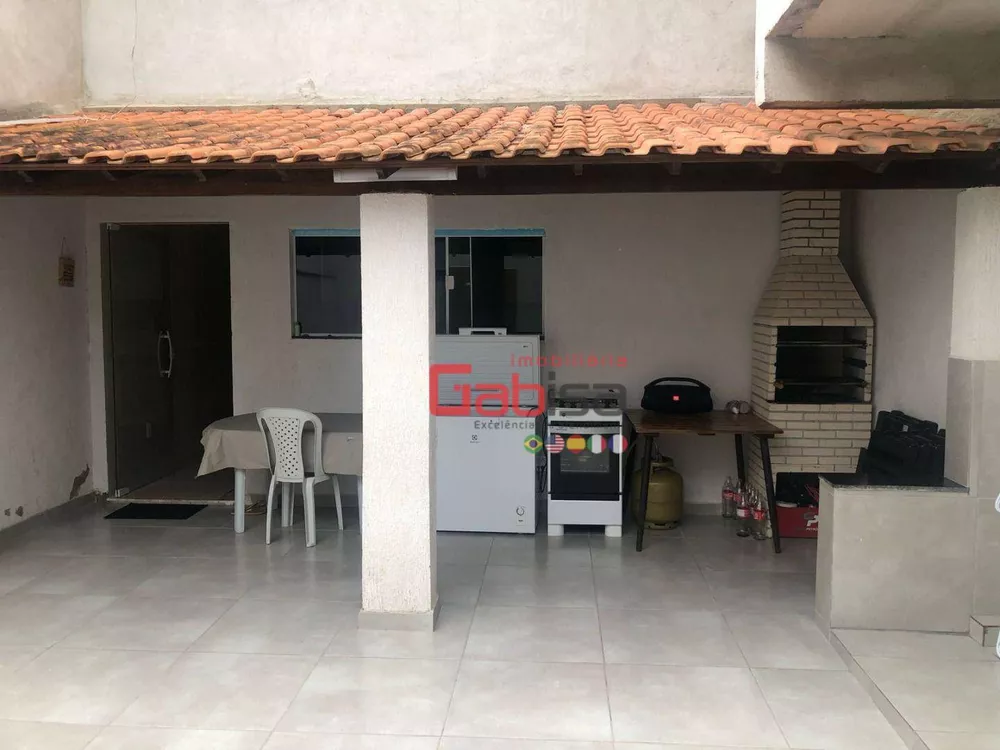 Casa, 4 quartos, 240 m² - Foto 1