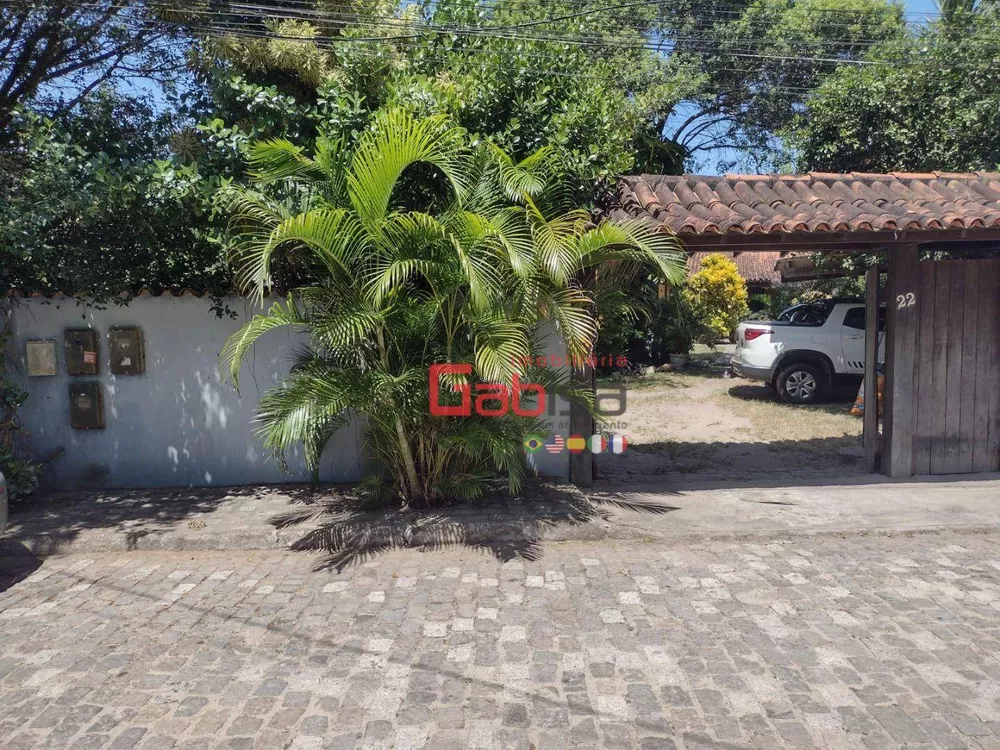 Casa à venda com 6 quartos, 235m² - Foto 3