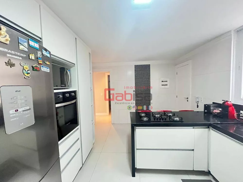 Casa, 4 quartos, 270 m² - Foto 16