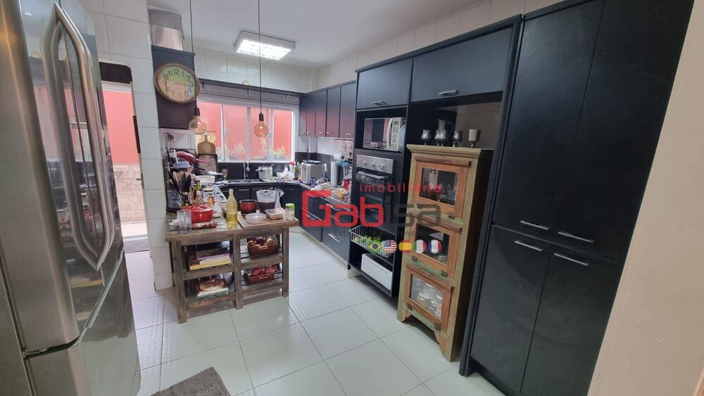 Casa de Condomínio à venda com 4 quartos, 400m² - Foto 16