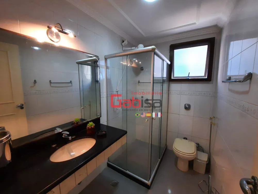 Apartamento, 3 quartos, 140 m² - Foto 1