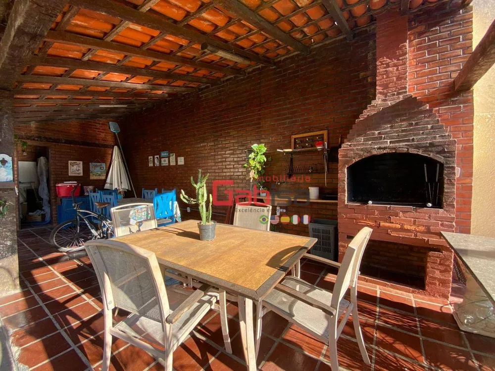 Casa, 4 quartos, 340 m² - Foto 22