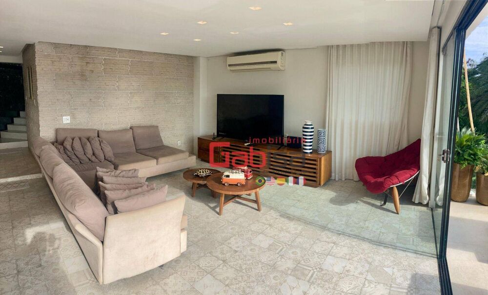 Casa à venda com 4 quartos, 250m² - Foto 1