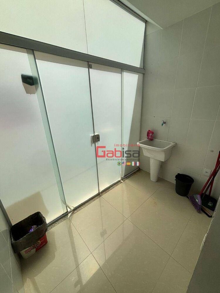 Casa à venda com 4 quartos, 153m² - Foto 2