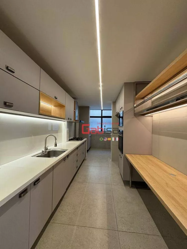Apartamento, 3 quartos, 250 m² - Foto 8
