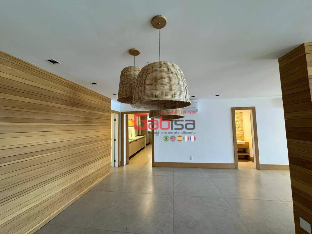 Apartamento, 3 quartos, 250 m² - Foto 2