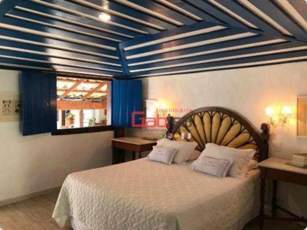 Casa à venda com 7 quartos, 421m² - Foto 8