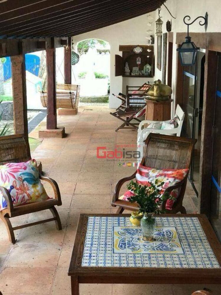 Casa à venda com 7 quartos, 421m² - Foto 2