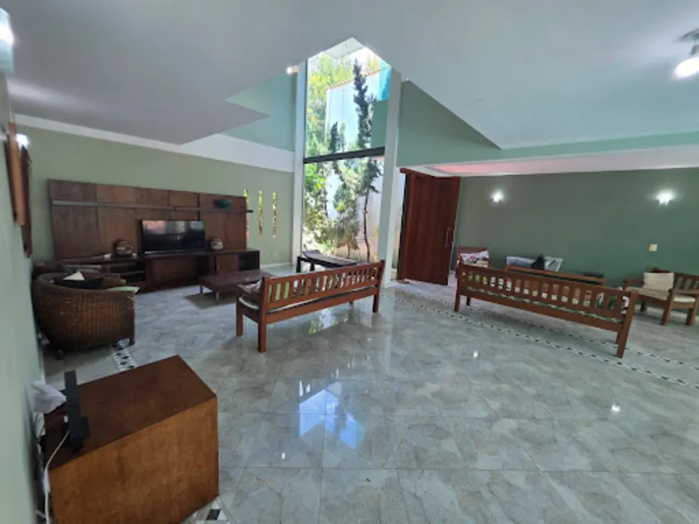 Casa, 3 quartos, 215 m² - Foto 1
