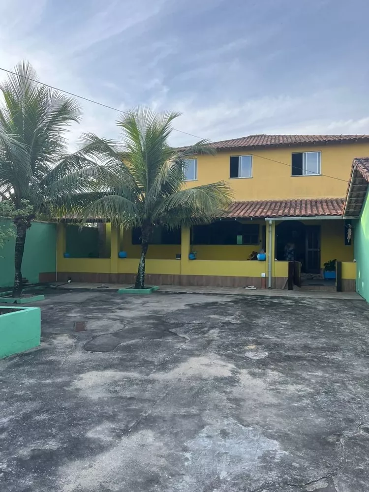 Casa, 5 quartos, 121 m² - Foto 2