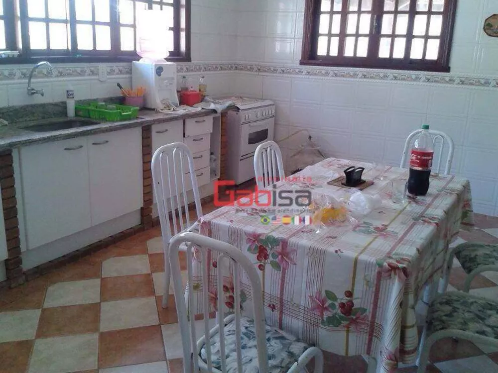 Casa, 3 quartos, 300 m² - Foto 1