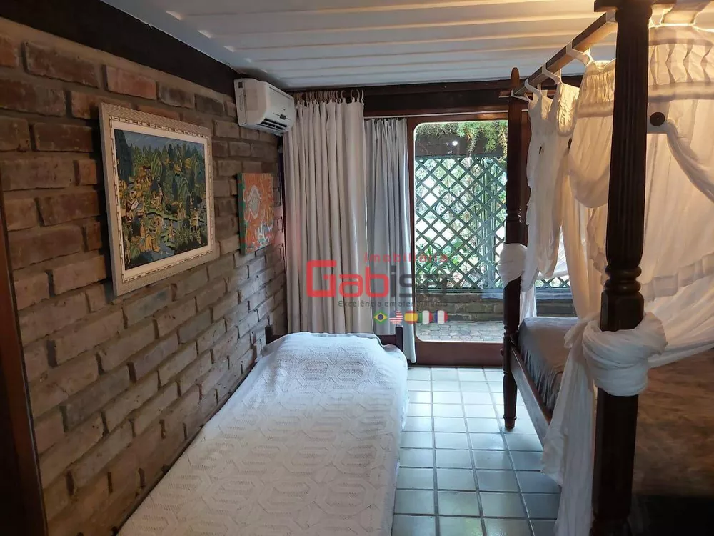 Casa, 4 quartos, 390 m² - Foto 1