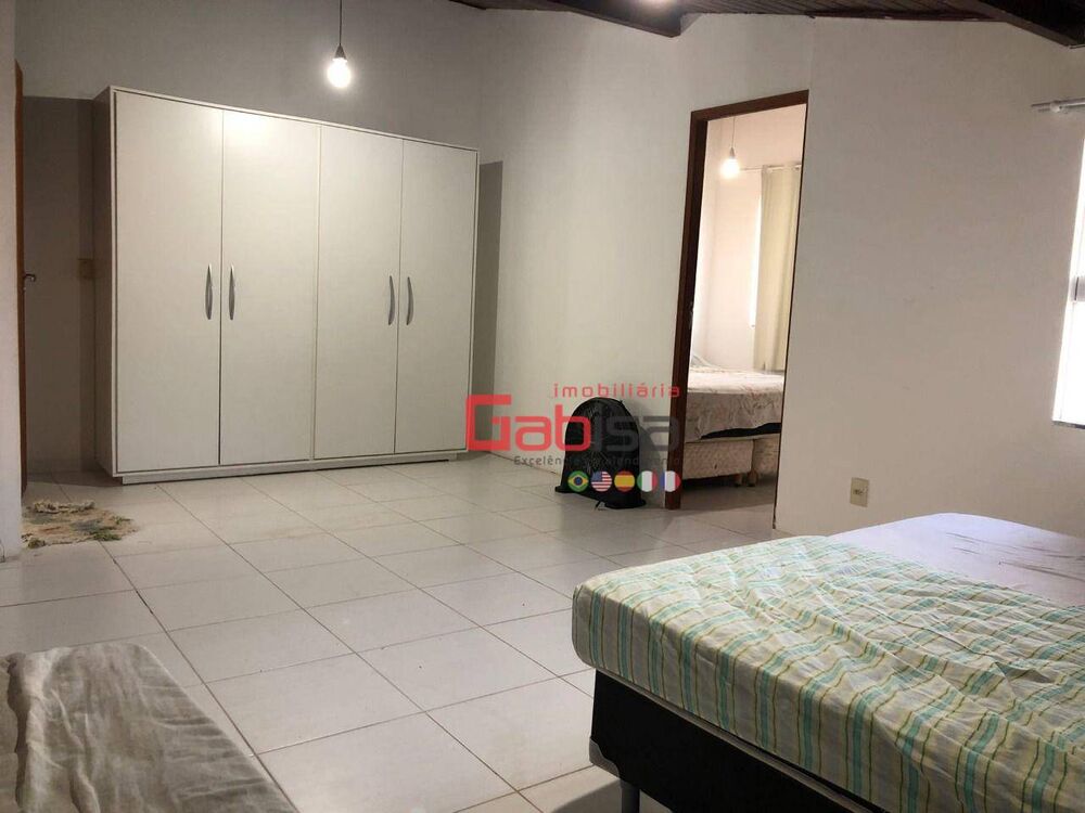 Casa à venda com 4 quartos, 119m² - Foto 1