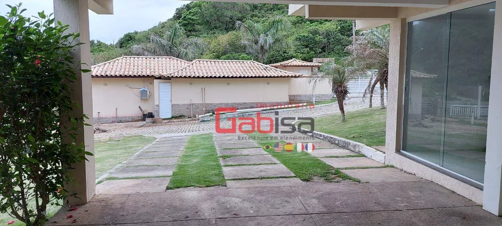 Casa à venda com 4 quartos, 220m² - Foto 3