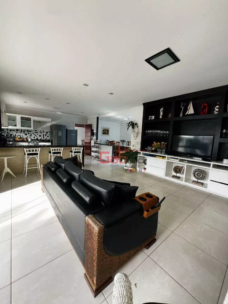 Casa, 6 quartos, 361 m² - Foto 16