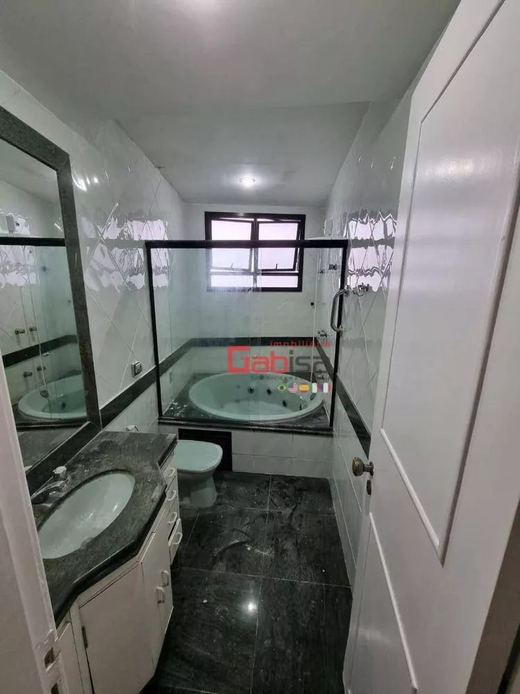 Apartamento, 3 quartos, 230 m² - Foto 11