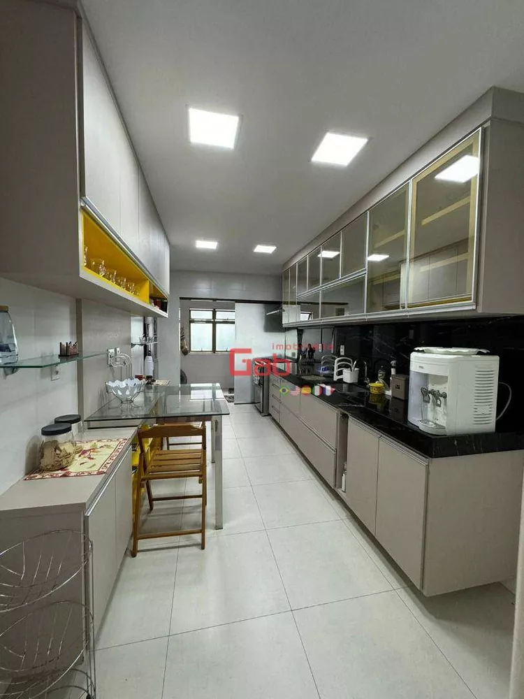 Cobertura, 5 quartos, 300 m² - Foto 4