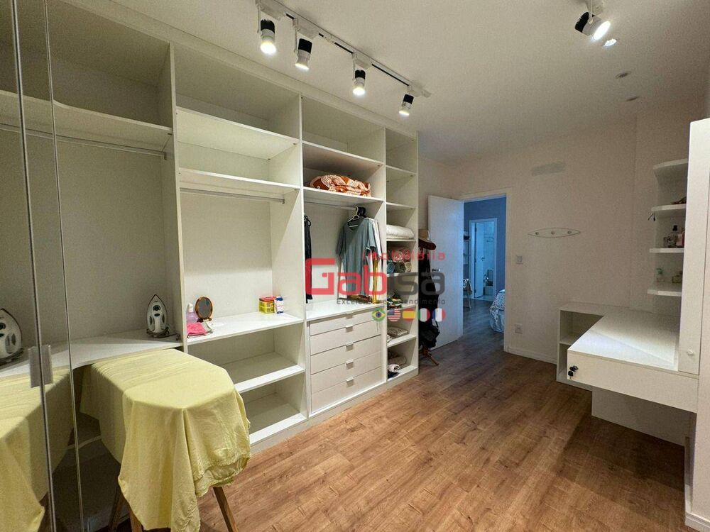 Cobertura à venda com 5 quartos, 300m² - Foto 4