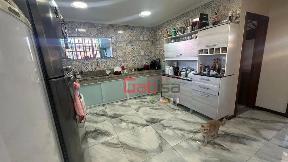 Casa, 4 quartos, 220 m² - Foto 9