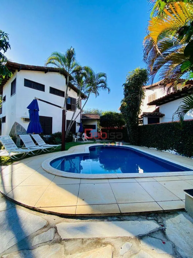Casa, 3 quartos, 260 m² - Foto 1