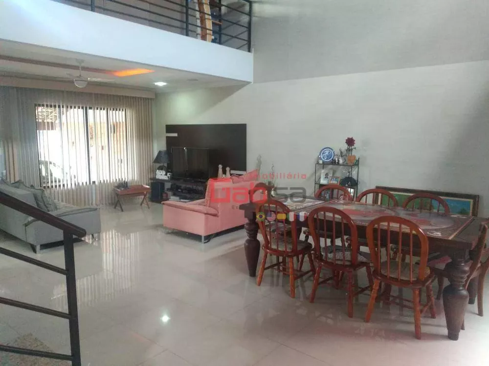 Casa, 3 quartos, 240 m² - Foto 3